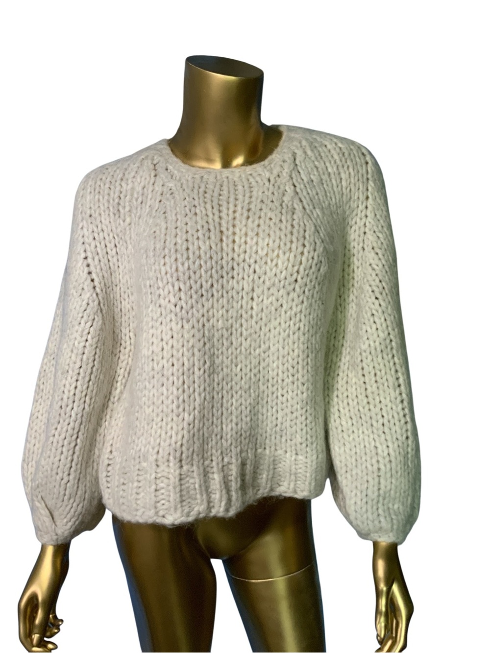 ZARA White Cozy Chunky Knit Crewneck Sweater